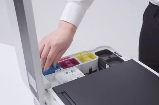 23 Κενό μελάνι