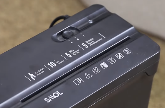 01 Deli ET015 καταστροφέας χαρτιού